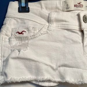 White Hollister shorts!